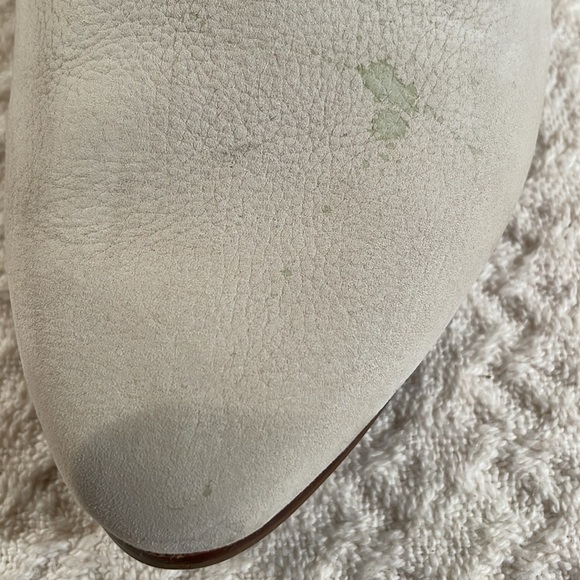 TOMS Soft Pebbled Leather Flat Mule With Decorative Strap Across - Picture 3 of 7